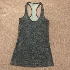 Lulu size 6 Tank Top